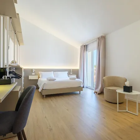 Solki 3* SantʼAntìoco