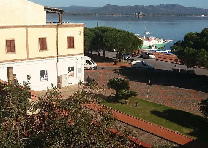 索尔基酒店 3* SantʼAntìoco